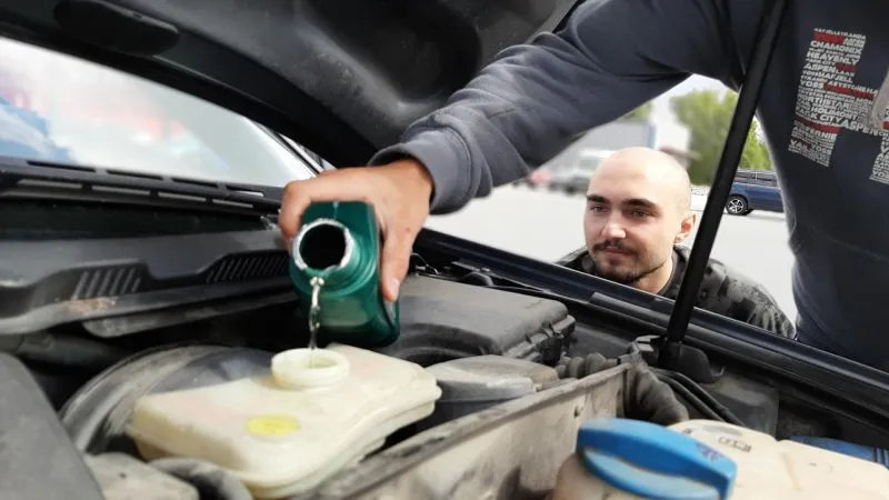 Dlaczego warto stosować nowoczesny olej syntetyczny?
